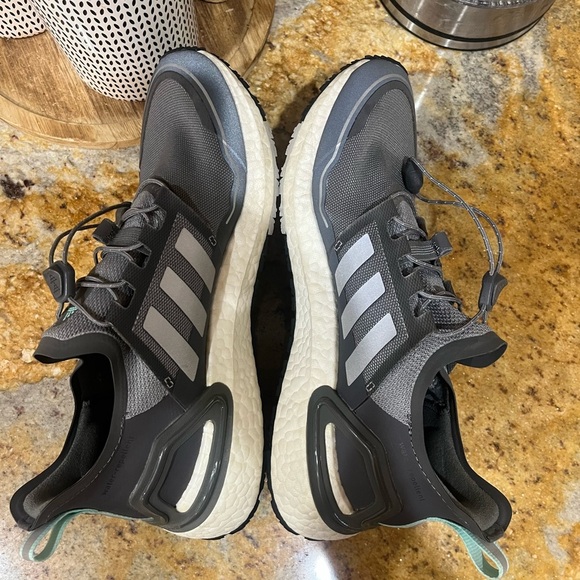 Adidas Ultraboost Cold RDY size 9 - Picture 5 of 9